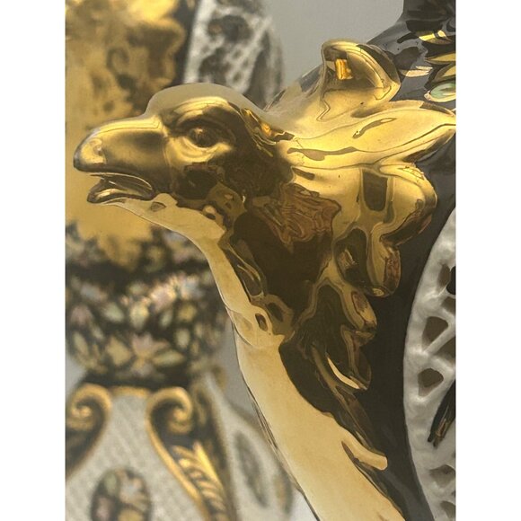 Pair of gilded Rococo majolica decor ewers lamps reticulated hand painted Italy - Picture 11 of 16